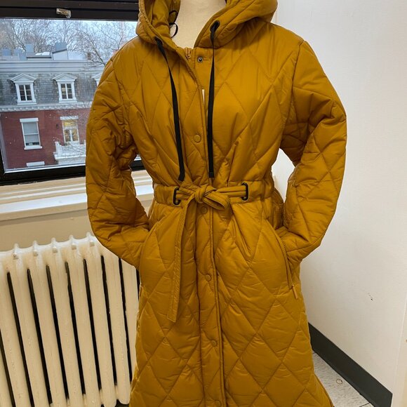 Womance Mustard Yellow Winter Coat / Manteau d’hiver Womance jaune moutarde - Picture 1 of 8